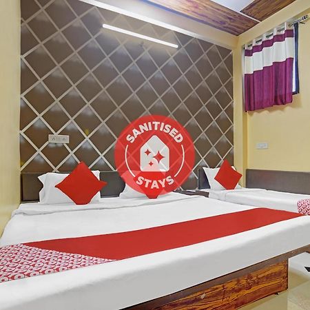 Oyo 79454 Shree Laxmi Palace Hotel Ujjain Exterior photo
