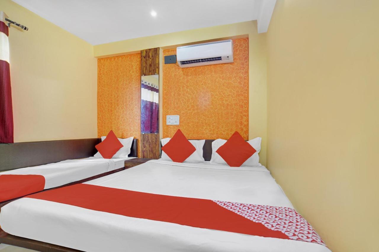 Oyo 79454 Shree Laxmi Palace Hotel Ujjain Exterior photo