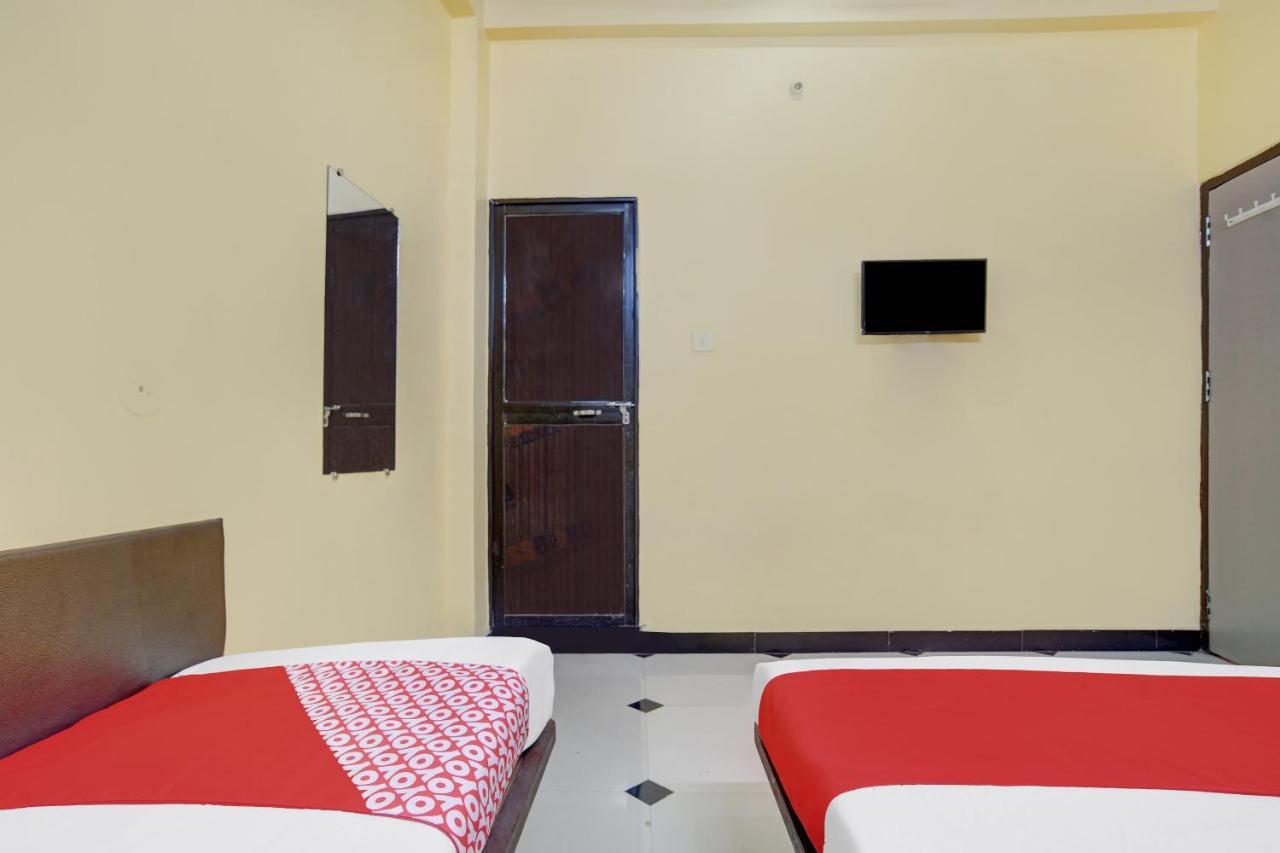 Oyo 79454 Shree Laxmi Palace Hotel Ujjain Exterior photo